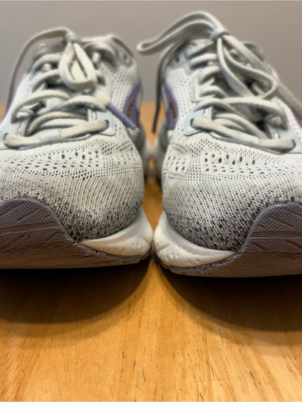 Brooks Ariel 24 GTS Women's Running Shoes Size 9 - Picture 3 of 10